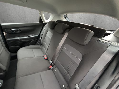 https://csb-strapi-files.fsn1.your-objectstorage.com/inventory-cars/images/89c6e7f915fdeb4f2be78aa694a3d84d06d7c982/13_500_8560.jpg