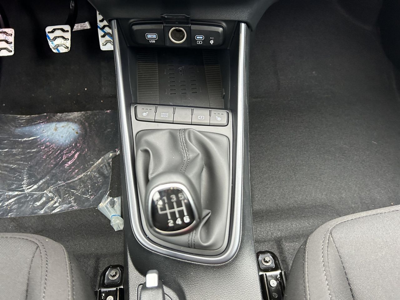 https://csb-strapi-files.fsn1.your-objectstorage.com/inventory-cars/images/89c6e7f915fdeb4f2be78aa694a3d84d06d7c982/18_1280_2696.jpg