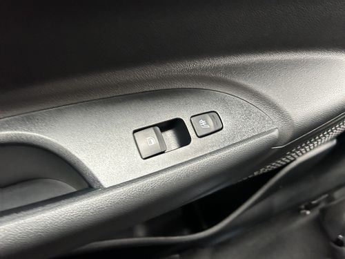 https://csb-strapi-files.fsn1.your-objectstorage.com/inventory-cars/images/89c6e7f915fdeb4f2be78aa694a3d84d06d7c982/34_500_9017.jpg