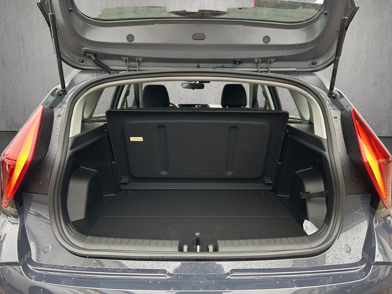 https://csb-strapi-files.fsn1.your-objectstorage.com/inventory-cars/images/89c6e7f915fdeb4f2be78aa694a3d84d06d7c982/5_1280_8395.jpg