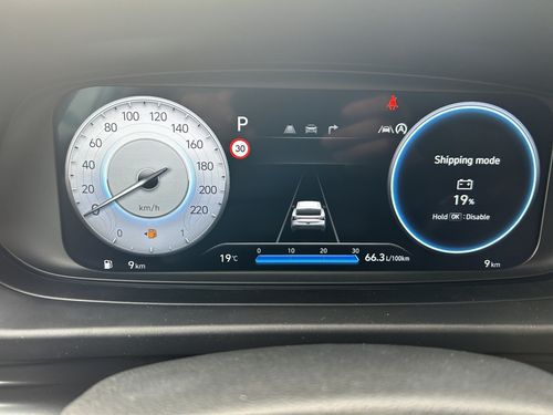 https://csb-strapi-files.fsn1.your-objectstorage.com/inventory-cars/images/8a354bd3be0172ecbbcc47f44df17e749a680693/19_500_6313.jpg