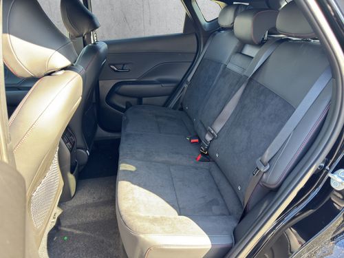 https://csb-strapi-files.fsn1.your-objectstorage.com/inventory-cars/images/8aae0f2e776102ecce48b63693b16b5a64bbe6af/12_500_4619.jpg