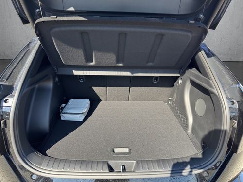 https://csb-strapi-files.fsn1.your-objectstorage.com/inventory-cars/images/8aae0f2e776102ecce48b63693b16b5a64bbe6af/5_500_5782.jpg