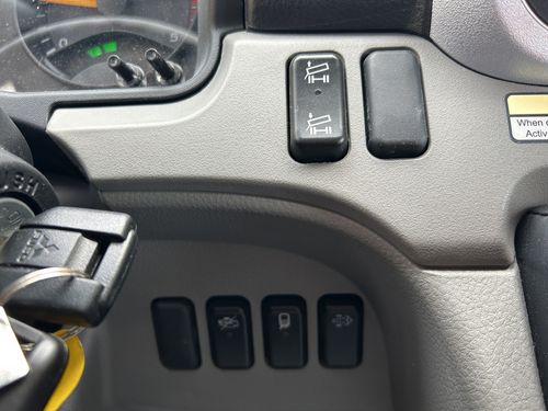 https://csb-strapi-files.fsn1.your-objectstorage.com/inventory-cars/images/8b34aa995f9fee392af893ed3ef59e69ef159ff5/17_500_5959.jpg