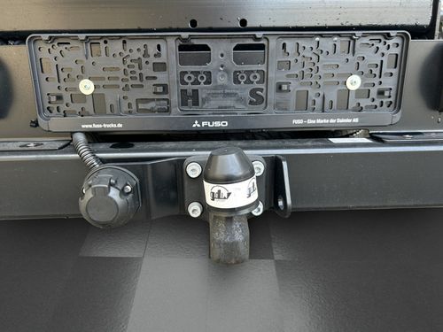 https://csb-strapi-files.fsn1.your-objectstorage.com/inventory-cars/images/8b34aa995f9fee392af893ed3ef59e69ef159ff5/20_500_9628.jpg
