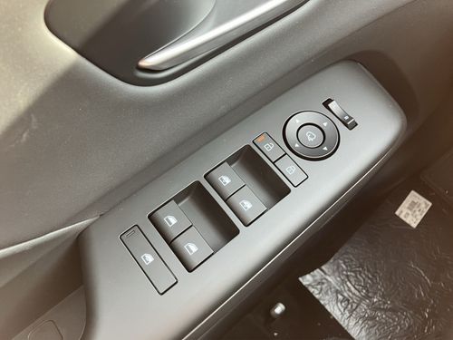 https://csb-strapi-files.fsn1.your-objectstorage.com/inventory-cars/images/8b57774442af7ce68200f32226bcae081ce7538b/13_500_7191.jpg
