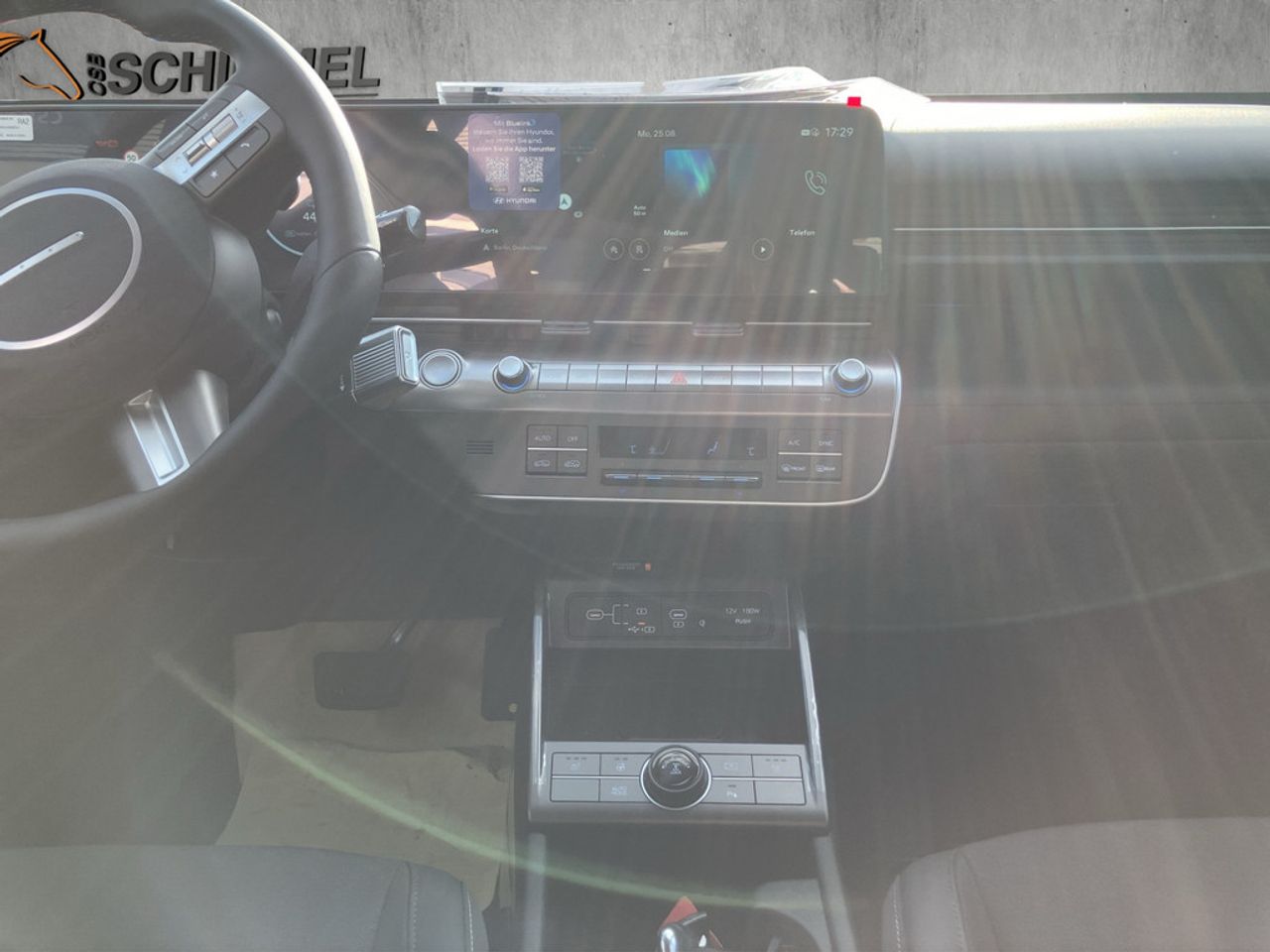 https://csb-strapi-files.fsn1.your-objectstorage.com/inventory-cars/images/8b57774442af7ce68200f32226bcae081ce7538b/17_1280_4260.jpg