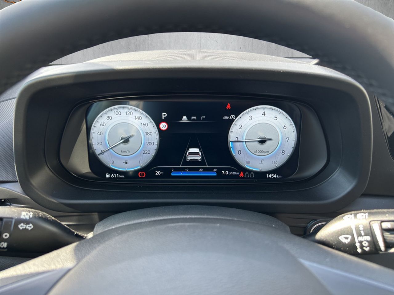 https://csb-strapi-files.fsn1.your-objectstorage.com/inventory-cars/images/8ba5fa80229b21790f53d2f793b58aacfebe938f/15_1280_2694.jpg