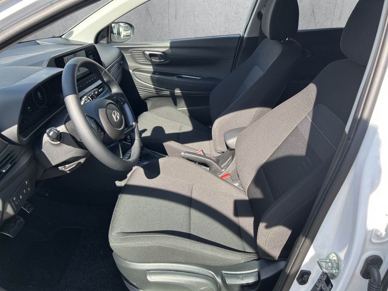https://csb-strapi-files.fsn1.your-objectstorage.com/inventory-cars/images/8ba5fa80229b21790f53d2f793b58aacfebe938f/20_1280_3867.jpg