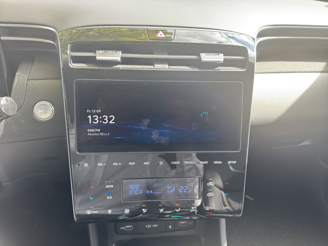 https://csb-strapi-files.fsn1.your-objectstorage.com/inventory-cars/images/8ba8872a382ae6d7f4209a793b8cbd9be4c90736/12_1280_3211.jpg