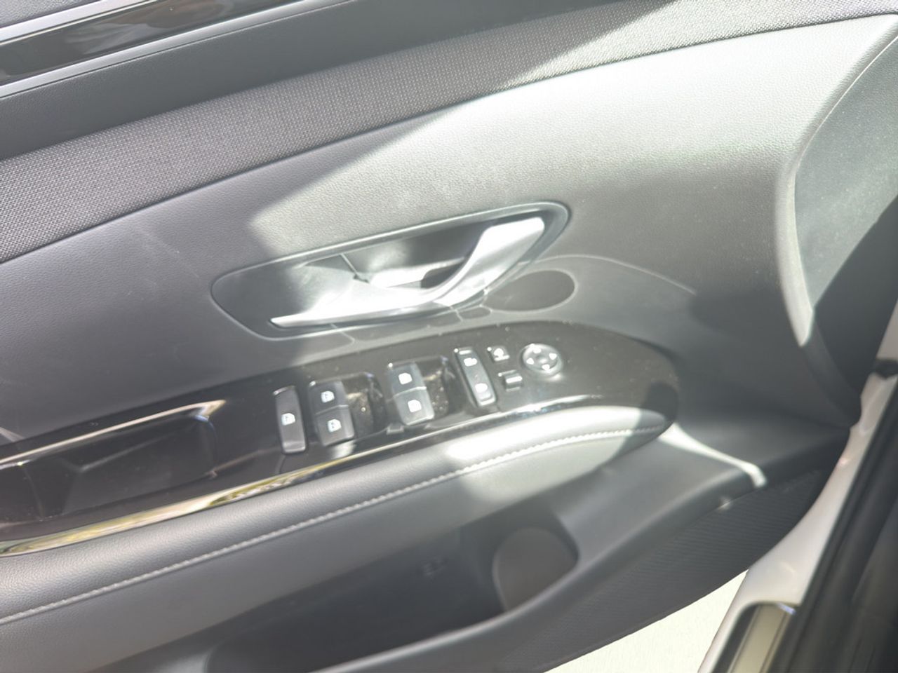 https://csb-strapi-files.fsn1.your-objectstorage.com/inventory-cars/images/8ba8872a382ae6d7f4209a793b8cbd9be4c90736/13_1280_7434.jpg