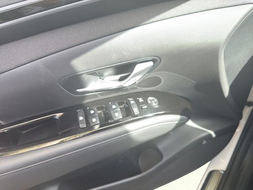 https://csb-strapi-files.fsn1.your-objectstorage.com/inventory-cars/images/8ba8872a382ae6d7f4209a793b8cbd9be4c90736/13_500_6700.jpg