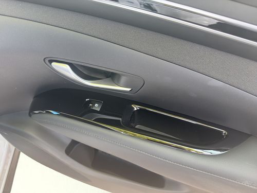 https://csb-strapi-files.fsn1.your-objectstorage.com/inventory-cars/images/8ba8872a382ae6d7f4209a793b8cbd9be4c90736/20_500_5432.jpg