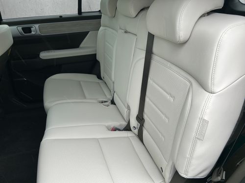 https://csb-strapi-files.fsn1.your-objectstorage.com/inventory-cars/images/8c345d515cb096295e70e679e1d5fac096eaa7a5/16_500_7981.jpg