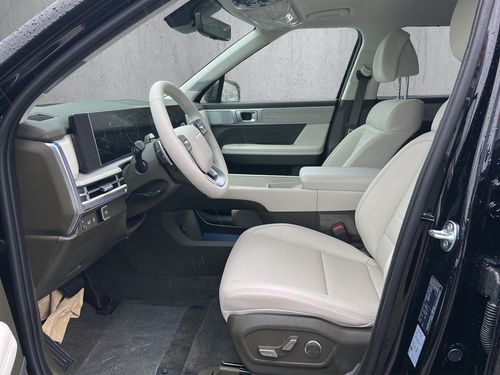 https://csb-strapi-files.fsn1.your-objectstorage.com/inventory-cars/images/8c345d515cb096295e70e679e1d5fac096eaa7a5/9_500_2607.jpg