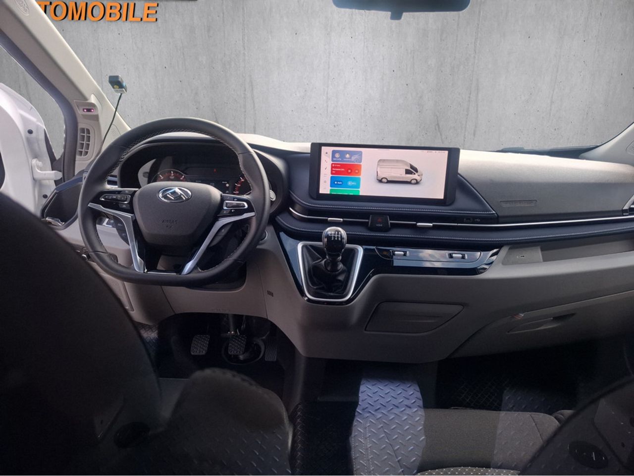 https://csb-strapi-files.fsn1.your-objectstorage.com/inventory-cars/images/8c56062f3b26e227bf693bf25cc555421bfe3835/15_1280_5595.jpg
