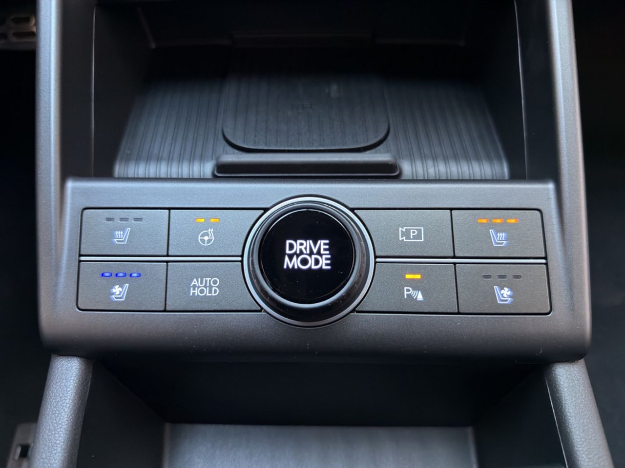 https://csb-strapi-files.fsn1.your-objectstorage.com/inventory-cars/images/8d33a3d5a4a3e8e7b057646eb0aea486e44c9520/21_1280_3506.jpg