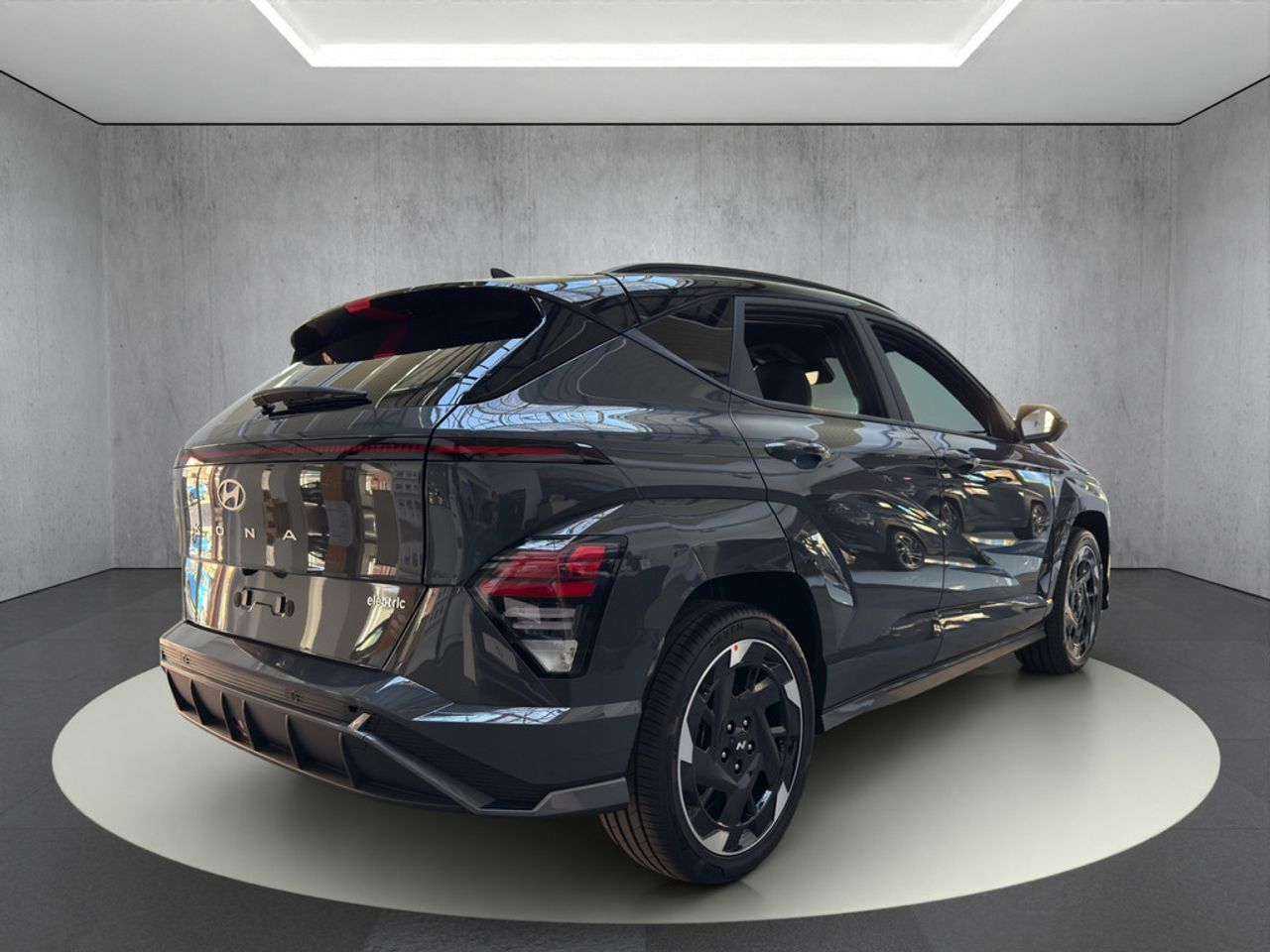 https://csb-strapi-files.fsn1.your-objectstorage.com/inventory-cars/images/8d33a3d5a4a3e8e7b057646eb0aea486e44c9520/6_1280_6252.jpg