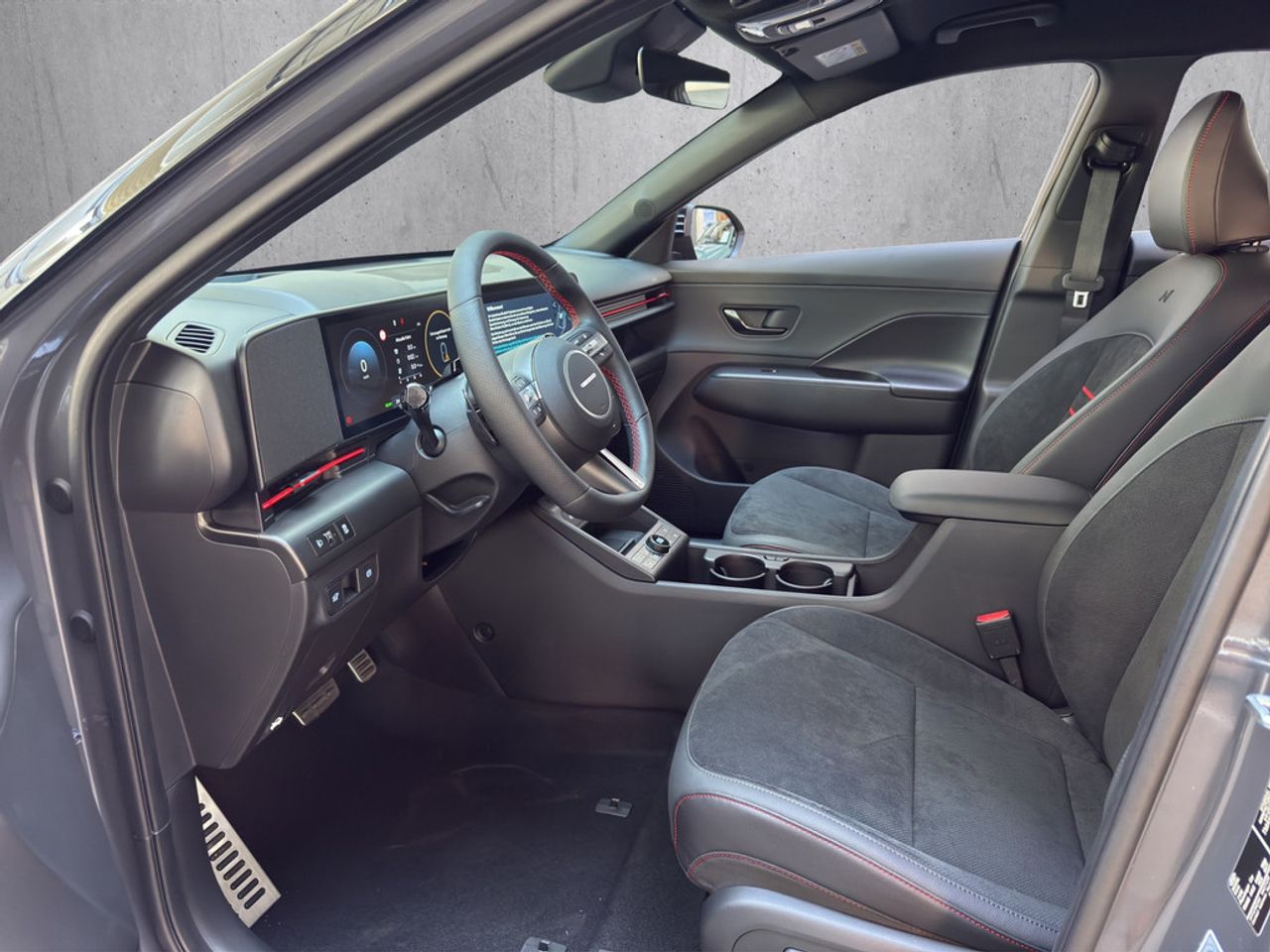 https://csb-strapi-files.fsn1.your-objectstorage.com/inventory-cars/images/8d33a3d5a4a3e8e7b057646eb0aea486e44c9520/9_1280_4757.jpg