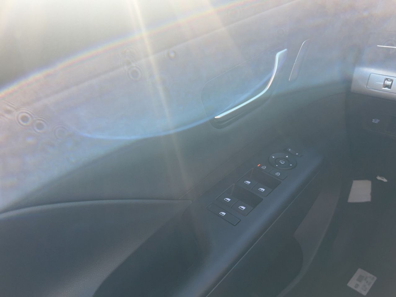 https://csb-strapi-files.fsn1.your-objectstorage.com/inventory-cars/images/8d43a86ee77fdf408b5758a0609678b905a23cd3/13_1280_5233.jpg