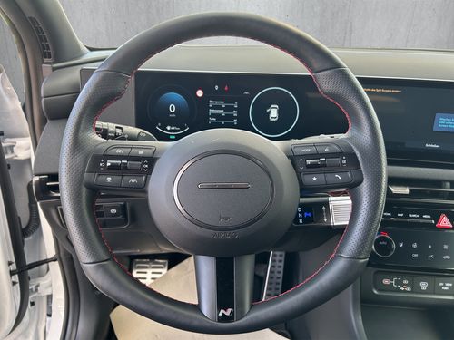 https://csb-strapi-files.fsn1.your-objectstorage.com/inventory-cars/images/8def20647cd025e35c960ea0c80b8784ddd5ca0a/10_500_4576.jpg