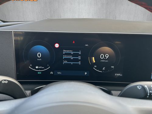 https://csb-strapi-files.fsn1.your-objectstorage.com/inventory-cars/images/8def20647cd025e35c960ea0c80b8784ddd5ca0a/11_500_3464.jpg