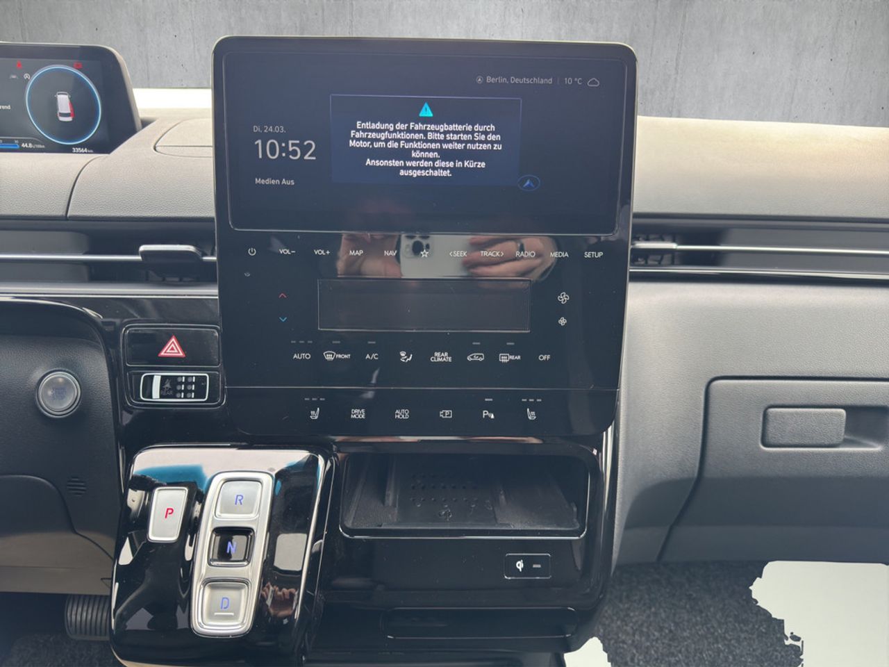 https://csb-strapi-files.fsn1.your-objectstorage.com/inventory-cars/images/8e035e57fed8d536b0bcfe17451362fe441012d3/17_1280_3692.jpg