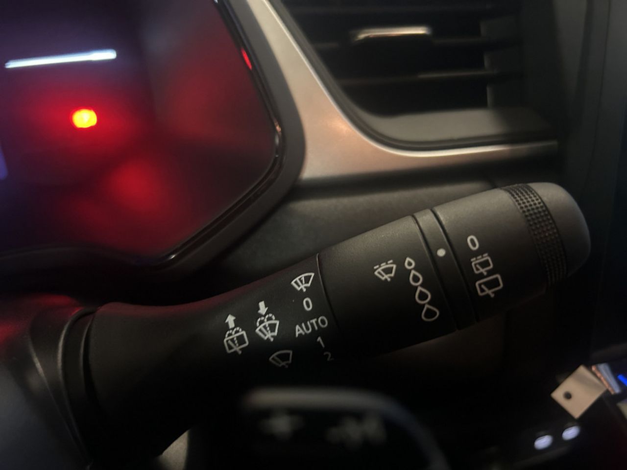 https://csb-strapi-files.fsn1.your-objectstorage.com/inventory-cars/images/8e4db8d417cd1487d4414fd6ac6747f51ceea6c8/15_1280_6565.jpg