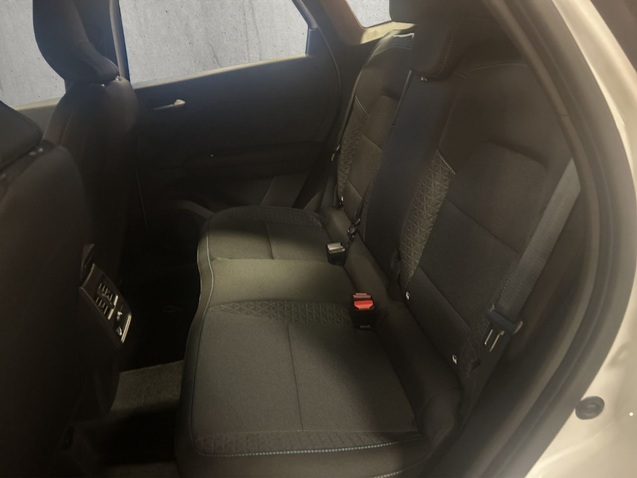 https://csb-strapi-files.fsn1.your-objectstorage.com/inventory-cars/images/8e4db8d417cd1487d4414fd6ac6747f51ceea6c8/21_1280_5315.jpg