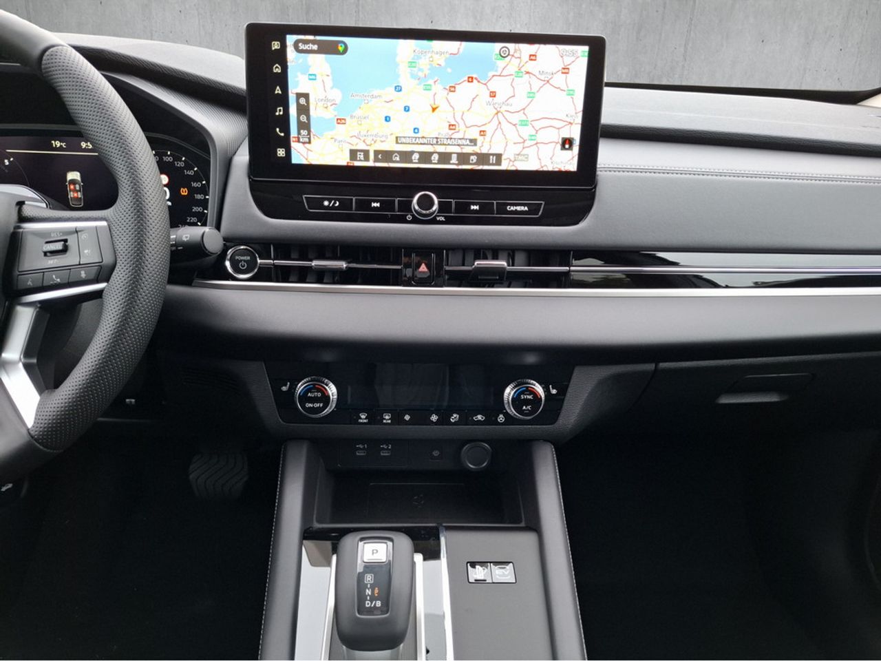 https://csb-strapi-files.fsn1.your-objectstorage.com/inventory-cars/images/8e5728123785643772aeeb8714567414a8a8263e/12_1280_8172.jpg