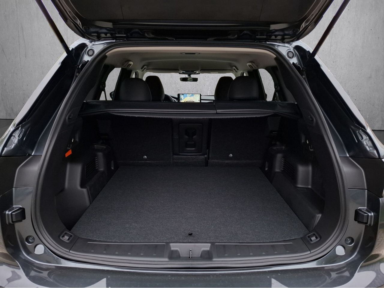 https://csb-strapi-files.fsn1.your-objectstorage.com/inventory-cars/images/8e5728123785643772aeeb8714567414a8a8263e/17_1280_4032.jpg