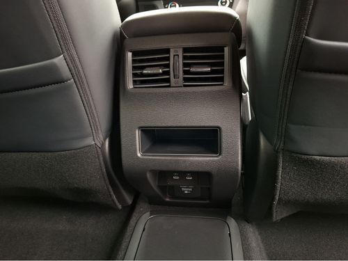 https://csb-strapi-files.fsn1.your-objectstorage.com/inventory-cars/images/8e5728123785643772aeeb8714567414a8a8263e/20_500_7590.jpg