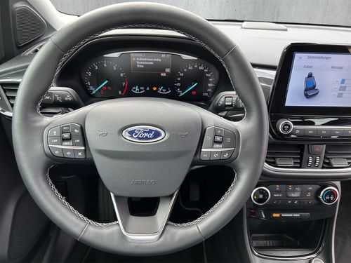 https://csb-strapi-files.fsn1.your-objectstorage.com/inventory-cars/images/8eba503a5423ed28ae966e764378ac7258d444da/10_500_7101.jpg