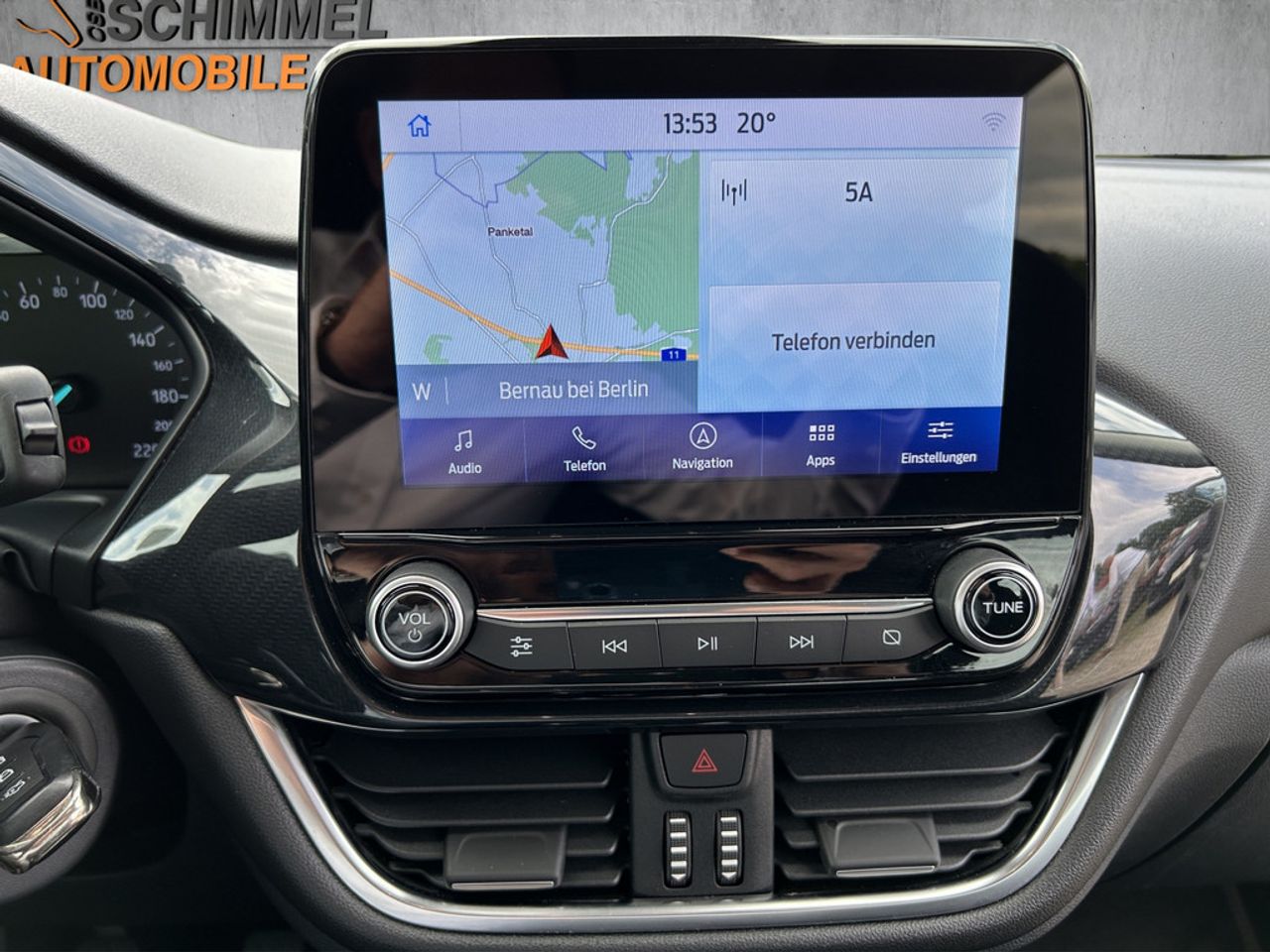 https://csb-strapi-files.fsn1.your-objectstorage.com/inventory-cars/images/8eba503a5423ed28ae966e764378ac7258d444da/12_1280_3959.jpg