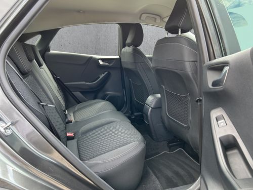 https://csb-strapi-files.fsn1.your-objectstorage.com/inventory-cars/images/8eba503a5423ed28ae966e764378ac7258d444da/18_500_8456.jpg