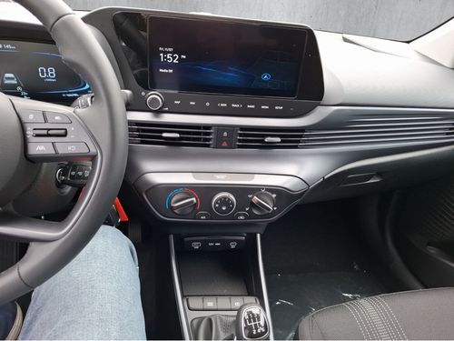 https://csb-strapi-files.fsn1.your-objectstorage.com/inventory-cars/images/8f3d956ffe80460cdc3ca712376741048e057122/12_500_7371.jpg