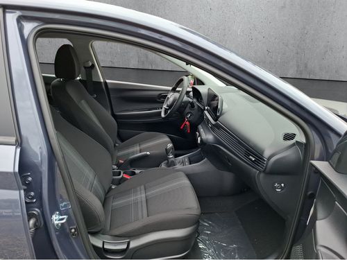 https://csb-strapi-files.fsn1.your-objectstorage.com/inventory-cars/images/8f3d956ffe80460cdc3ca712376741048e057122/20_500_4209.jpg