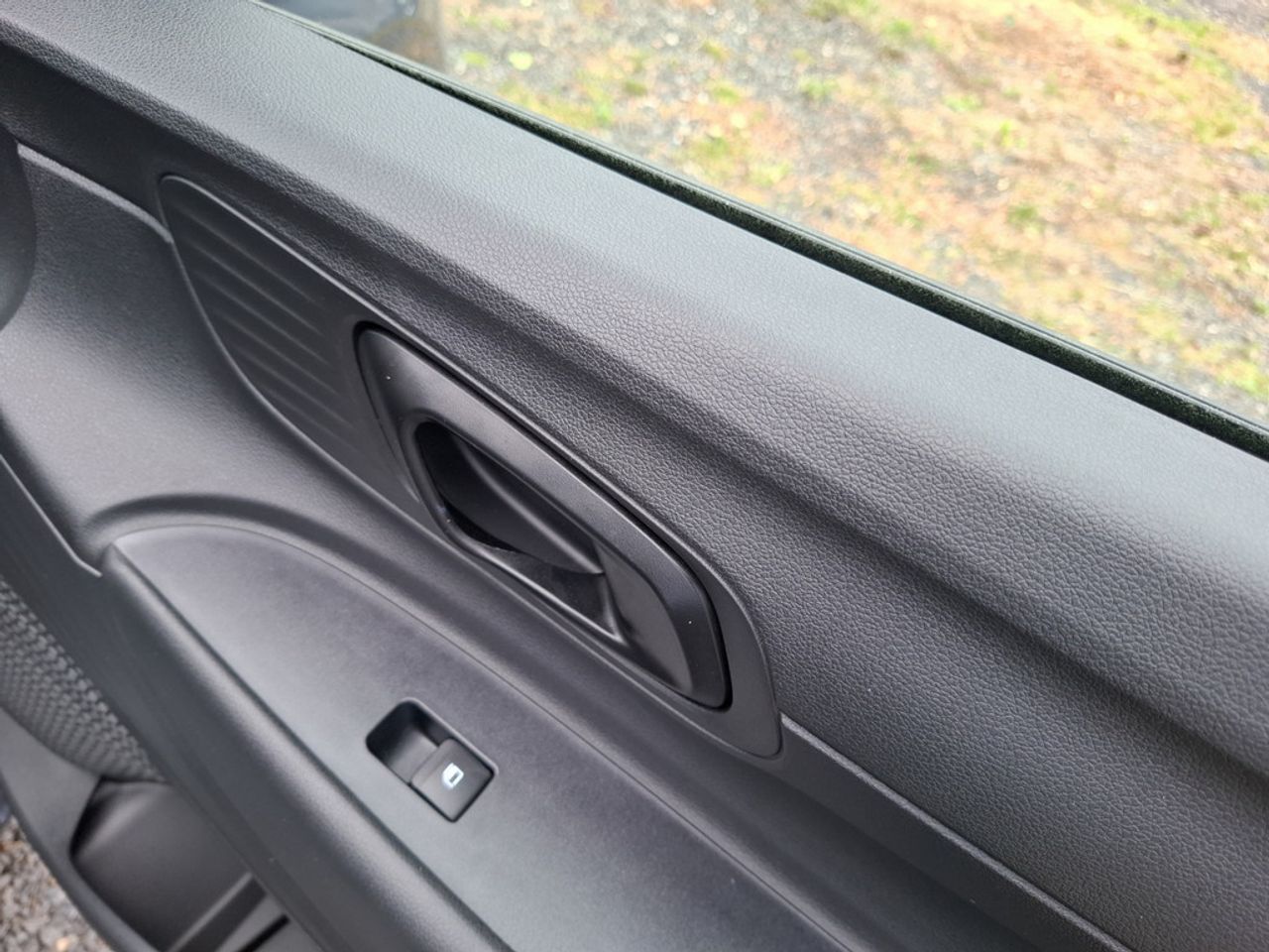 https://csb-strapi-files.fsn1.your-objectstorage.com/inventory-cars/images/8f3d956ffe80460cdc3ca712376741048e057122/21_1280_6785.jpg