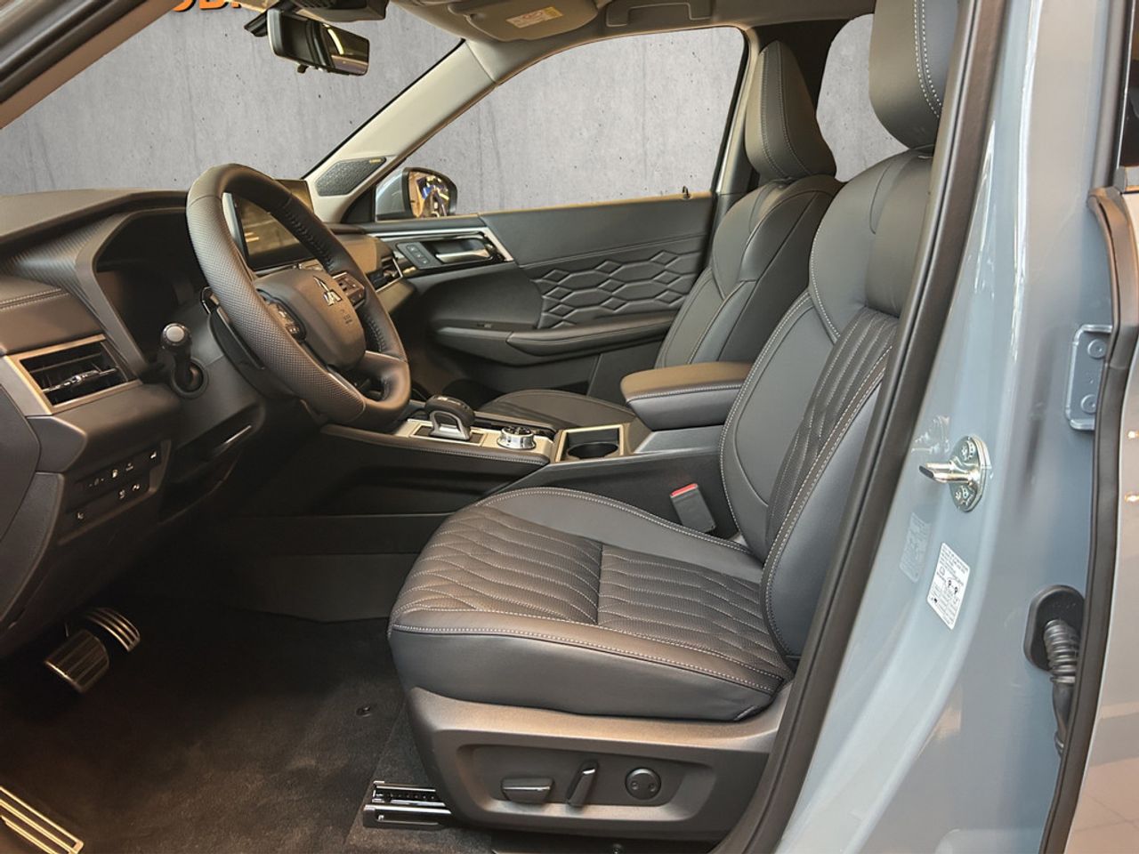 https://csb-strapi-files.fsn1.your-objectstorage.com/inventory-cars/images/8f4e8e9b90ad7aca1b056940b04a83aaa954db10/10_1280_5031.jpg