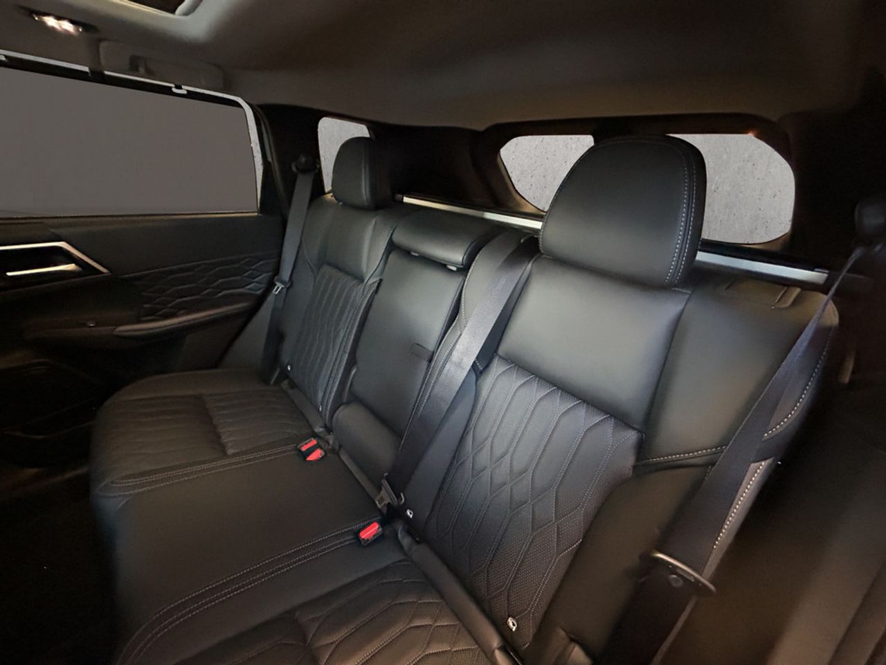 https://csb-strapi-files.fsn1.your-objectstorage.com/inventory-cars/images/8f4e8e9b90ad7aca1b056940b04a83aaa954db10/13_1280_9953.jpg
