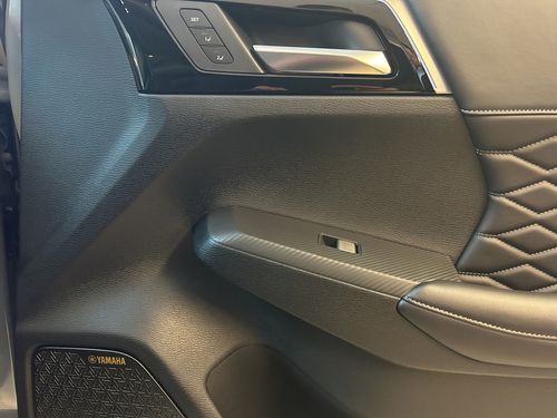 https://csb-strapi-files.fsn1.your-objectstorage.com/inventory-cars/images/8f4e8e9b90ad7aca1b056940b04a83aaa954db10/22_500_1660.jpg