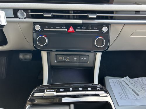 https://csb-strapi-files.fsn1.your-objectstorage.com/inventory-cars/images/8f959895b278520179c6afac3adcddbd7fd312ae/22_500_4193.jpg