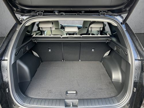 https://csb-strapi-files.fsn1.your-objectstorage.com/inventory-cars/images/8f959895b278520179c6afac3adcddbd7fd312ae/6_500_3582.jpg