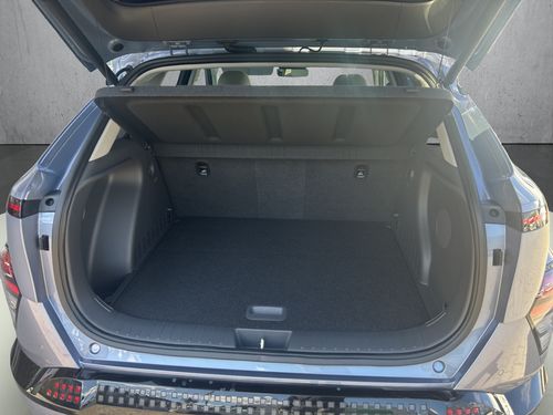 https://csb-strapi-files.fsn1.your-objectstorage.com/inventory-cars/images/912aca63559b5cc229440a563c801577b11d3505/18_500_3501.jpg