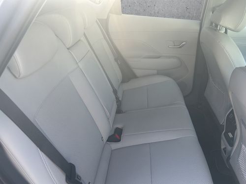 https://csb-strapi-files.fsn1.your-objectstorage.com/inventory-cars/images/912aca63559b5cc229440a563c801577b11d3505/19_500_7010.jpg