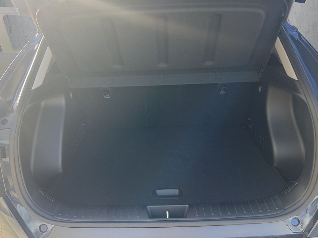https://csb-strapi-files.fsn1.your-objectstorage.com/inventory-cars/images/9163a229ab2af8951c6c840449acfd0ea2aa34dd/18_1280_9629.jpg