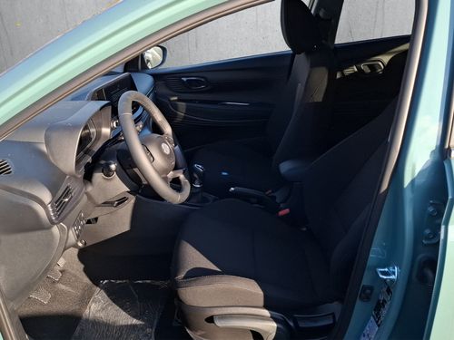 https://csb-strapi-files.fsn1.your-objectstorage.com/inventory-cars/images/917c77cb5f8e27e84d9bcfd8e2dd105afde7ef84/7_500_6072.jpg