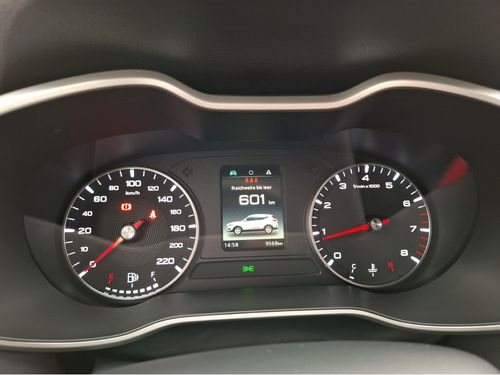 https://csb-strapi-files.fsn1.your-objectstorage.com/inventory-cars/images/91eb8d09450f715f8f56ce9d9cee8cd5372e6100/11_500_5587.jpg