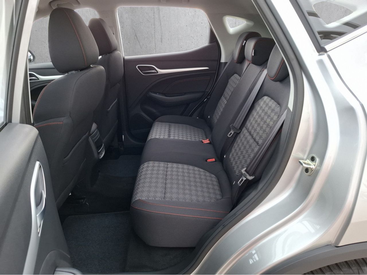 https://csb-strapi-files.fsn1.your-objectstorage.com/inventory-cars/images/91eb8d09450f715f8f56ce9d9cee8cd5372e6100/14_1280_2154.jpg