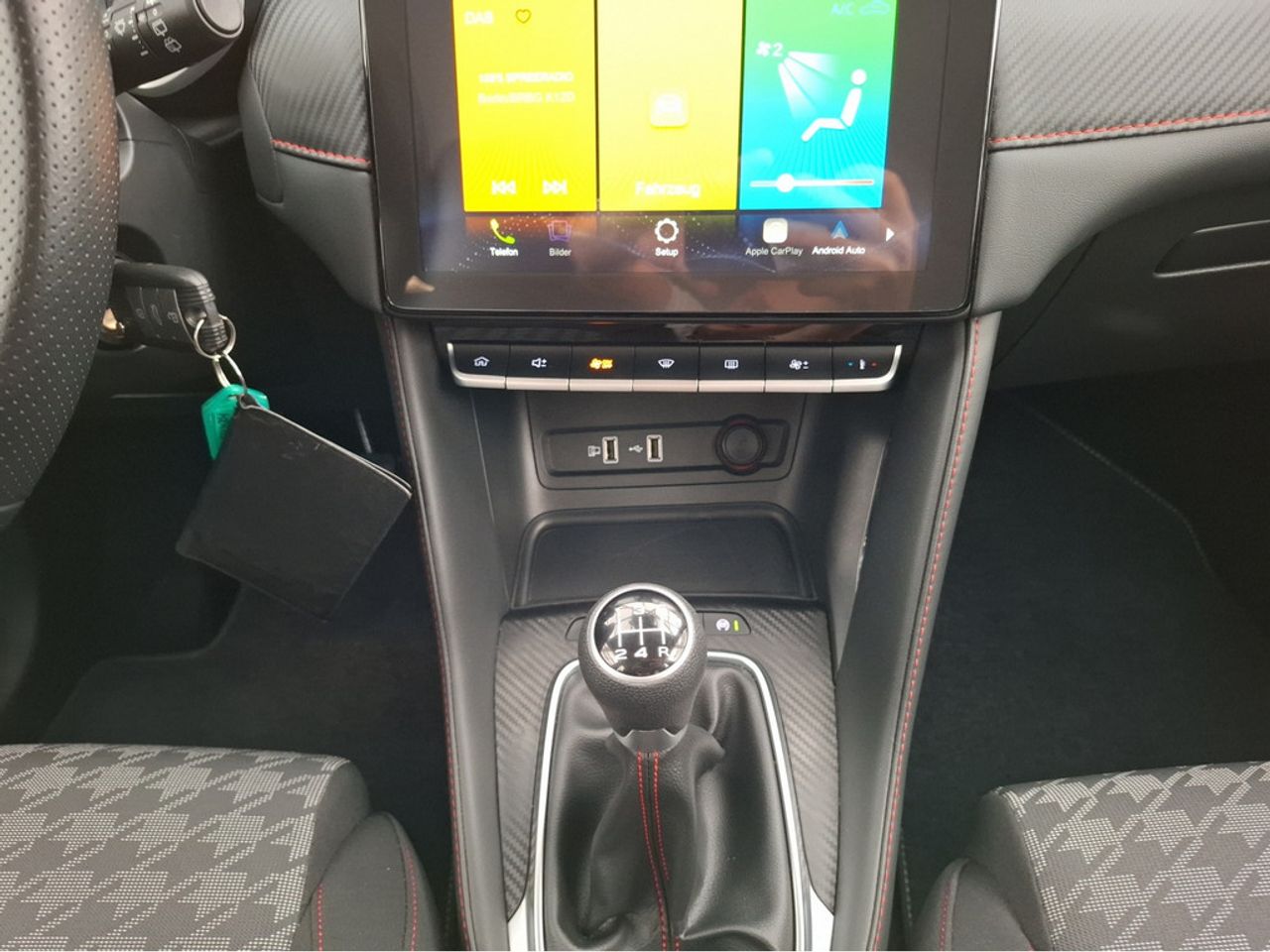 https://csb-strapi-files.fsn1.your-objectstorage.com/inventory-cars/images/91eb8d09450f715f8f56ce9d9cee8cd5372e6100/16_1280_8659.jpg